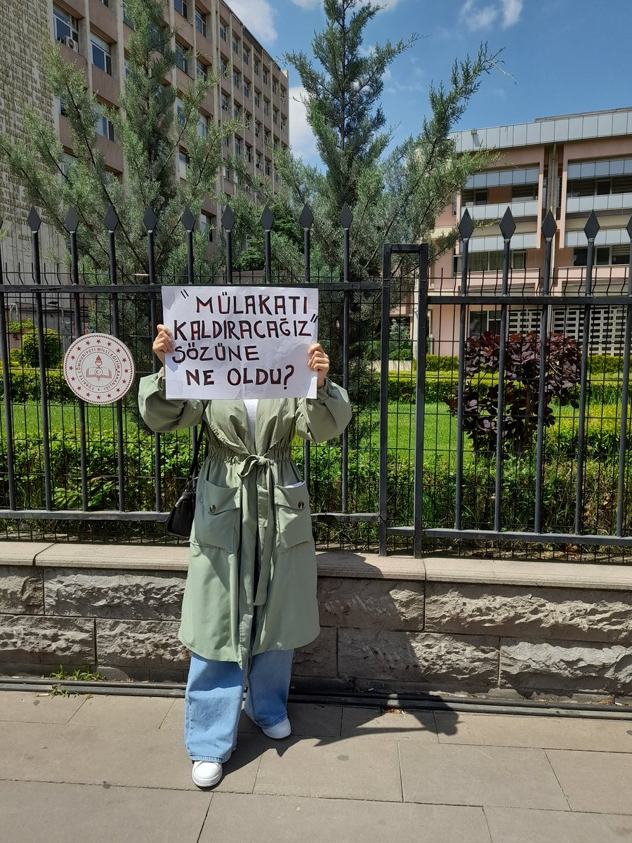 Hani babalar sözünü tutardı?
Hani her sene ortalama 40 bin atama yapılıyordu?<a href="/RTErdogan/">Recep Tayyip Erdoğan</a>
<a href="/_cevdetyilmaz/">Cevdet Yılmaz</a>
<a href="/Yusuf__Tekin/">Yusuf Tekin</a>
<a href="/yilmaznazif/">Nazif Yılmaz</a>
<a href="/tcmeb/">Millî Eğitim Bakanlığı</a>
<a href="/kemalsamlioglu/">Kemal ŞAMLIOĞLU</a>
<a href="/avabdullahguler/">Abdullah Güler</a>
<a href="/akbasogluemin/">Av. M.Emin AKBAŞOĞLU 🇹🇷</a>
@AvOzlemZengi
<a href="/leylasahinusta/">Dr. Leyla Şahin Usta 🇹🇷</a>
<a href="/Yenisehirlioglu/">Bahadır Yenişehirlioğlu</a>
<a href="/eyupkadirinan/">Eyyüp Kadir İnan</a>
<a href="/Akparti/">AK Parti</a>
#ÖğretmenlerMEBönünde