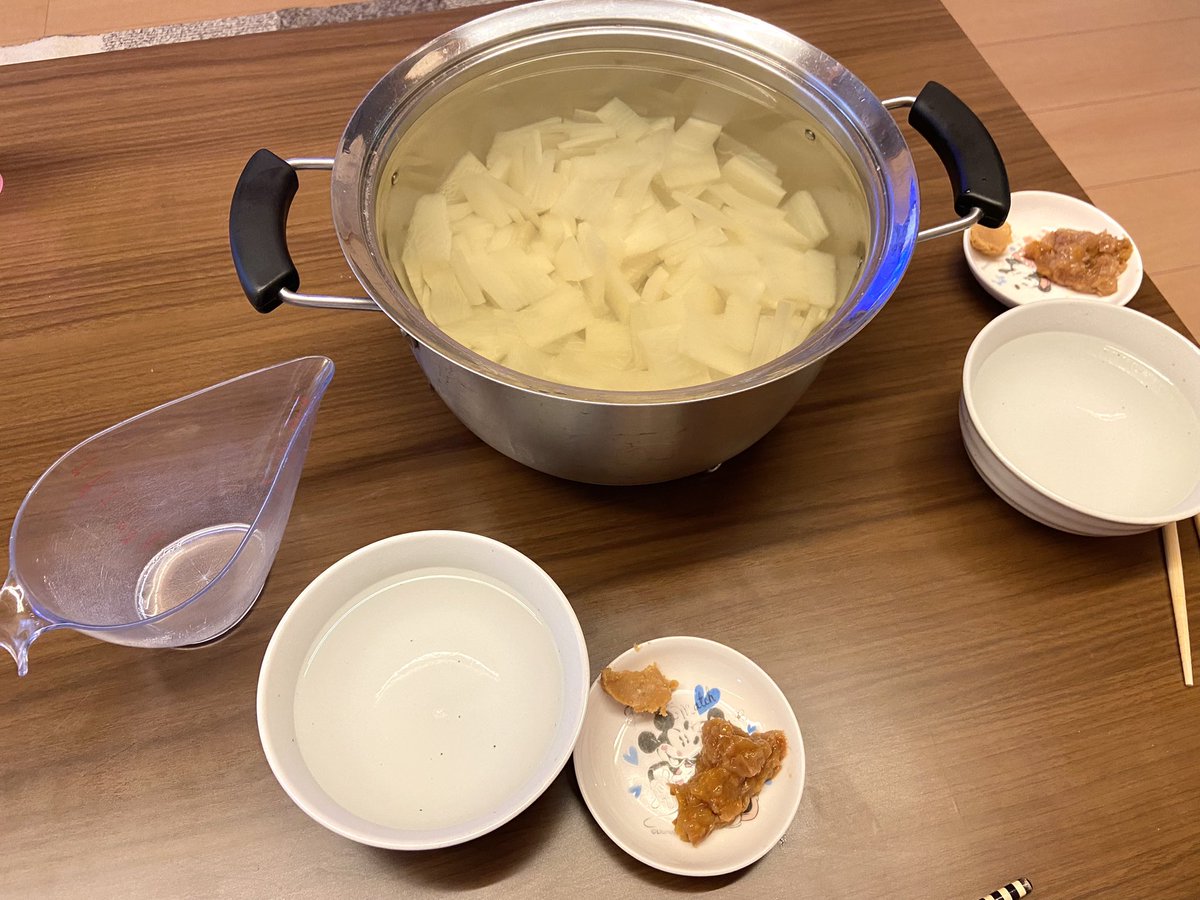 ファスティングの仕上げはスッキリ大根。これからトイレにこもります。