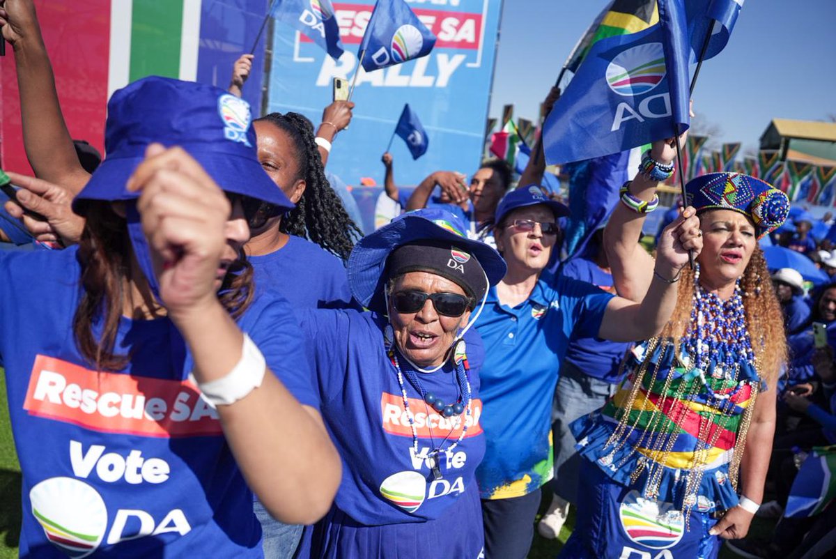 🧢 | Today, the DA is holding their #RescueSARally at Willowmoore Park in Johannesburg! Catch the action live on our YouTube and Facebook page: youtu.be/YqyTYY9JqHM #VoteDA
