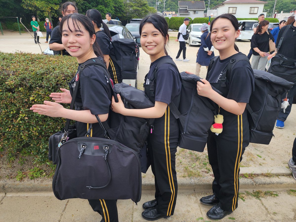 精華女子高校吹奏楽部

光市市民ホール本番
お疲れ様でした