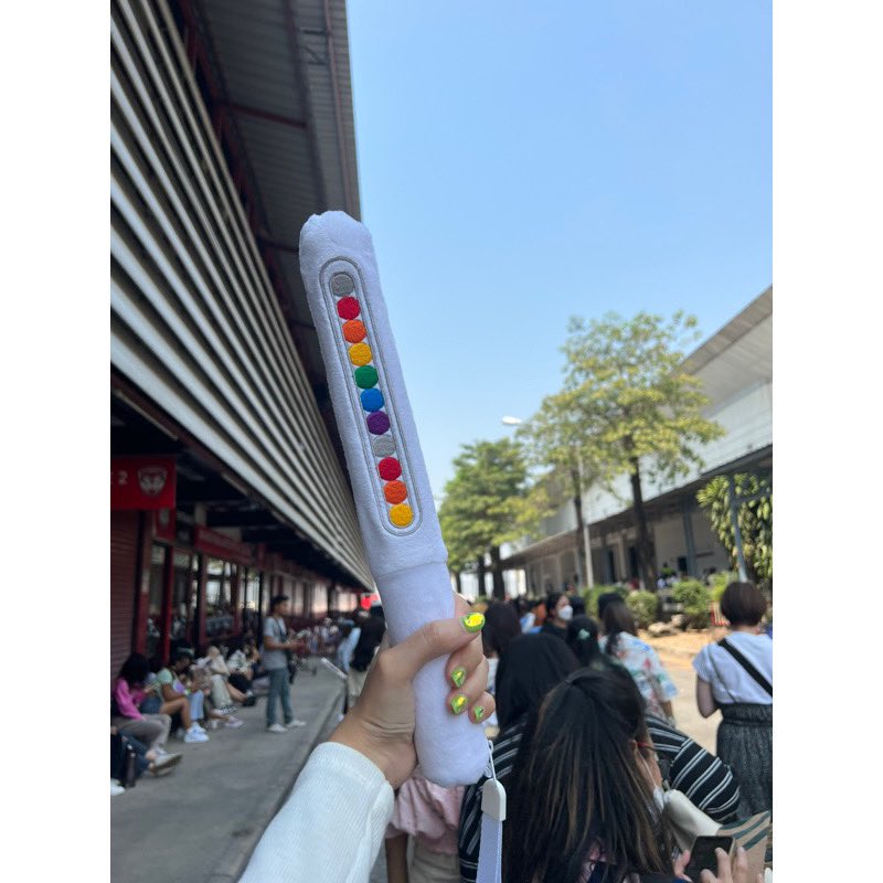 exo_cass's tweet photo. ~ สินค้าพร้อมส่ง ~

💛 B.I 💛
คำอธิบายเพิ่มเติม
ปักเม็ดสีลูกแก้ว 1 ด้าน รูดซิปด้านหลัง ห้อยสายคล้องมือได้

- ปลอกแท่งไฟเต็มตัว ชิ้นละ 280 บาท https://t.co/1B8Qpfxcls