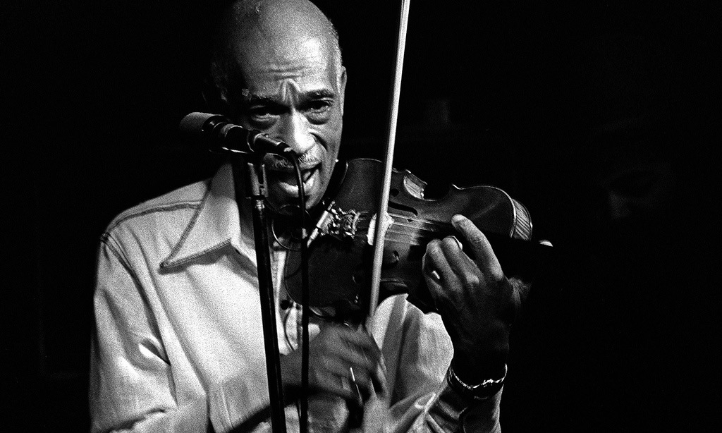 REMEMBERING...Papa John Creach on his BIRTHDAY! 'HOT TUNA'. To check out music/video links & discover more about his musical legacy, click here: wbssmedia.com/artists/detail… #SOULTALK #LONDON