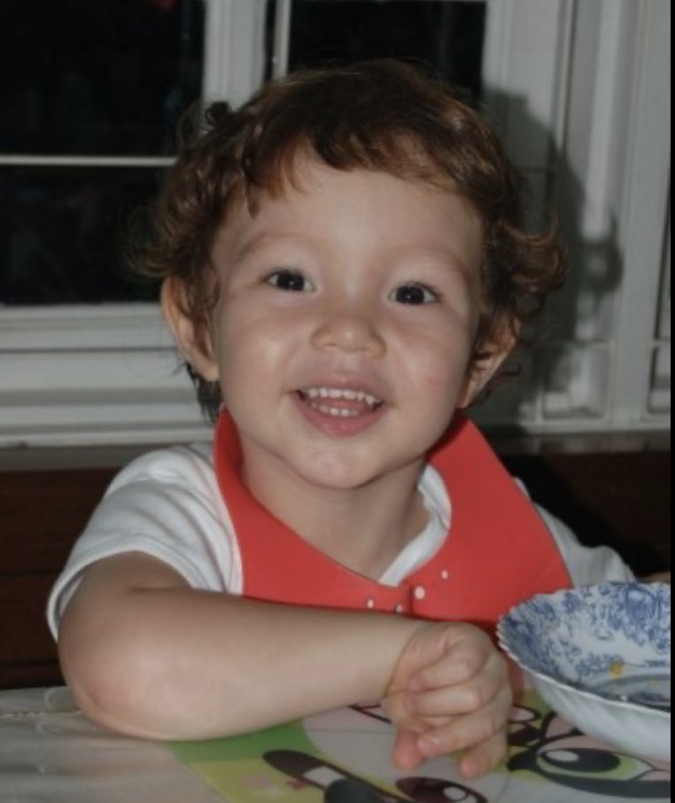 SerenaNikZainal's tweet image. Apparently this little dude turns 20 in a few weeks… 💖

and that just can’t be true…

becoz.. I am his mum… 
and surely.. I only juuuusstt left medical school…. 😂
#GrowingOld