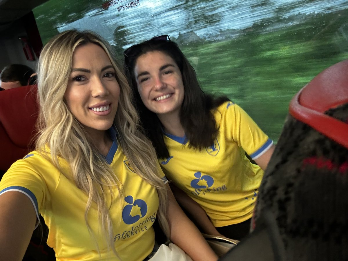 LauraAJ88's tweet photo. We’re on our way! 💛

@RaithRovers https://t.co/Ep10OhnSaN