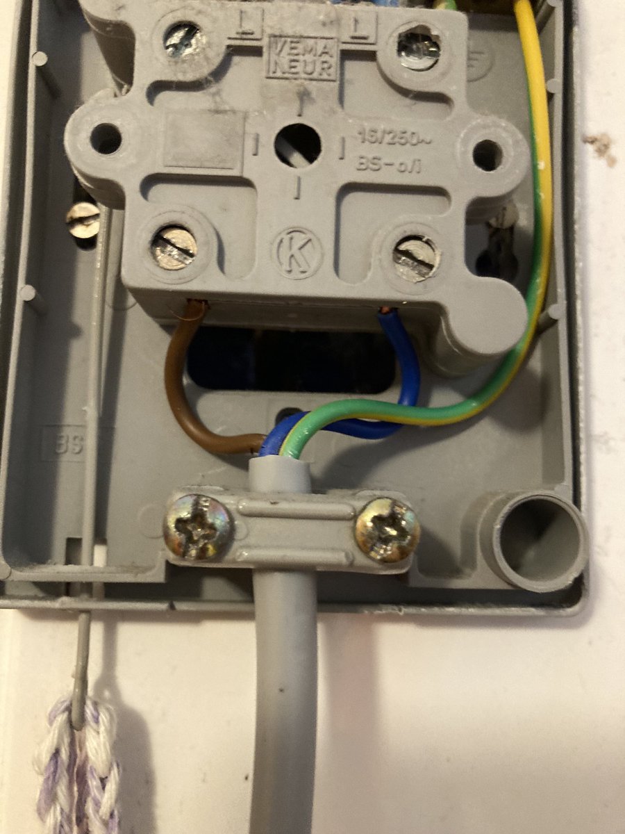 ZoetSanny's tweet image. Zondagochtend 07.15u, jullie lagen vast nog te ruften in jullie bedjes!

En ik maar denken dat ik dit wel kan, want ik heb het immers nog nooit gedaan! 🍀

#Pippi #wishmeluck