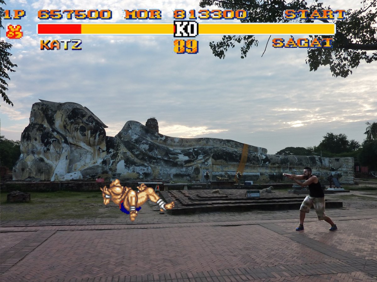 SalimosDeBilbao's tweet photo. 🆚 Sagat ¡¡Feliz Día del Orgullo Friki!! 🤖 #OrgulloFriki #DiaOrgulloFriki #GeekPride #GeekPrideDay #StreetFighter #Bangkok #Tailandia https://t.co/12DGxWjSqk