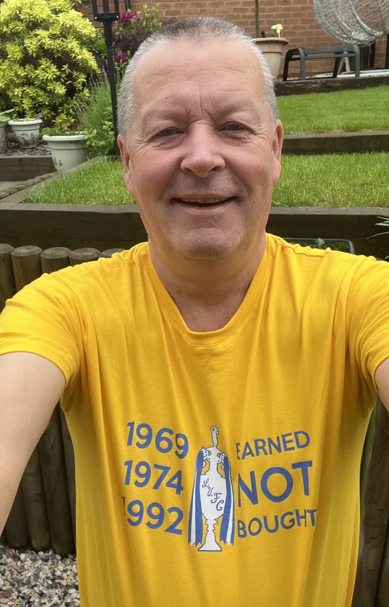 BobSanderson5's tweet photo. Wembley here I come!
Over 30 years since I last saw them there
#lufc #mot #LEESOT #alaw https://t.co/fptYyHckjZ