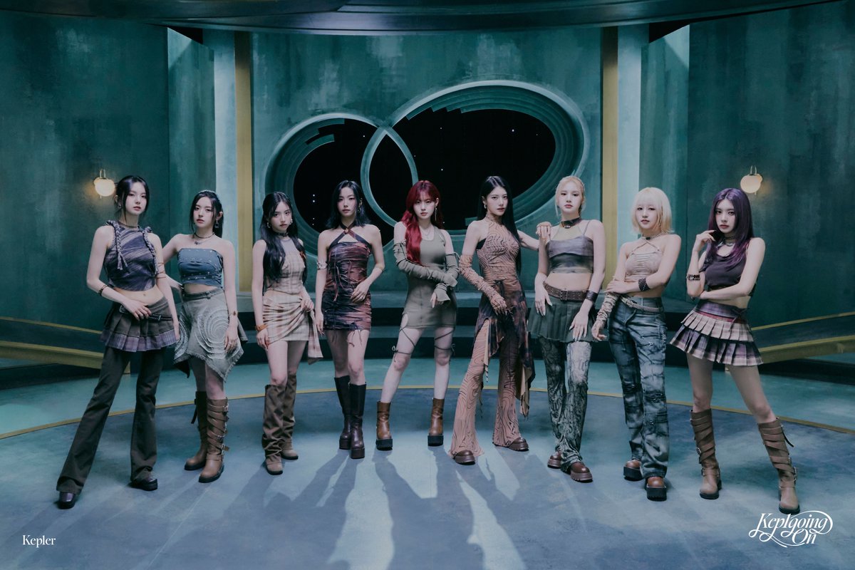 Kep1er l Concept Photo

Voyage

Title ✨𝚂𝚑𝚘𝚘𝚝𝚒𝚗𝚐 𝚂𝚝𝚊𝚛✨

Kep1er 1st Album
<𝐊𝐞𝐩𝟏𝐠𝐨𝐢𝐧𝐠 𝐎𝐧>

2024.06.03 MON 6PM (KST)

#Kep1er #케플러
#Shooting_Star #Kep1going_On