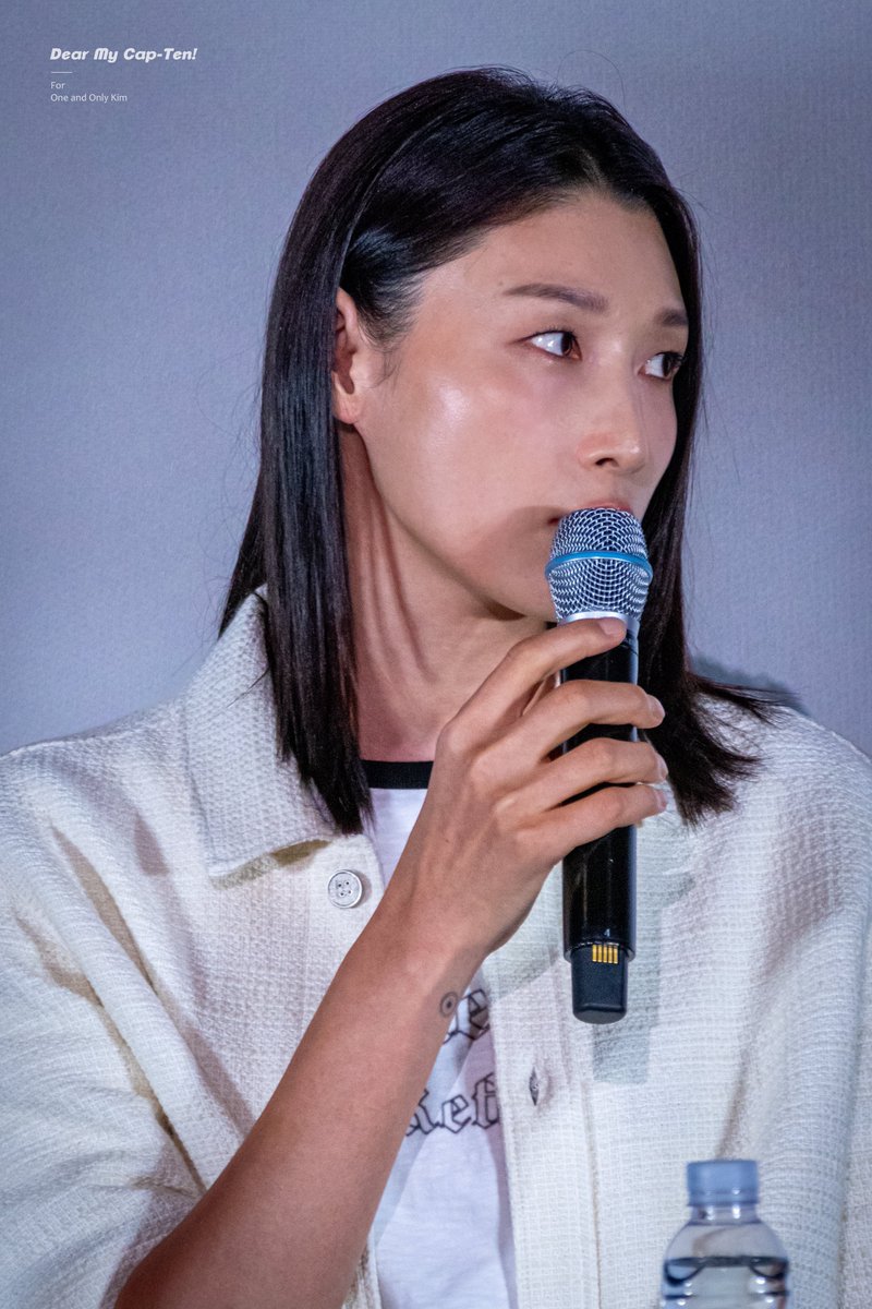 20240525 용산 아이파크몰 하이큐 GV 

언니 옆에 볼 때마다 너무 야키 같지 않아..?
@: 아무래도 야키 본인이니까...
#김연경