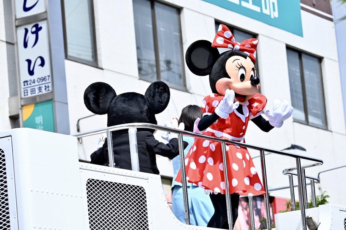 mana_a_s's tweet photo. ディズニースペシャルパレードin日田🎉

かわいかった〜！🥰💕

#ディズニー　#日田　#ジャンボリミッキー https://t.co/QIM9h0JY28