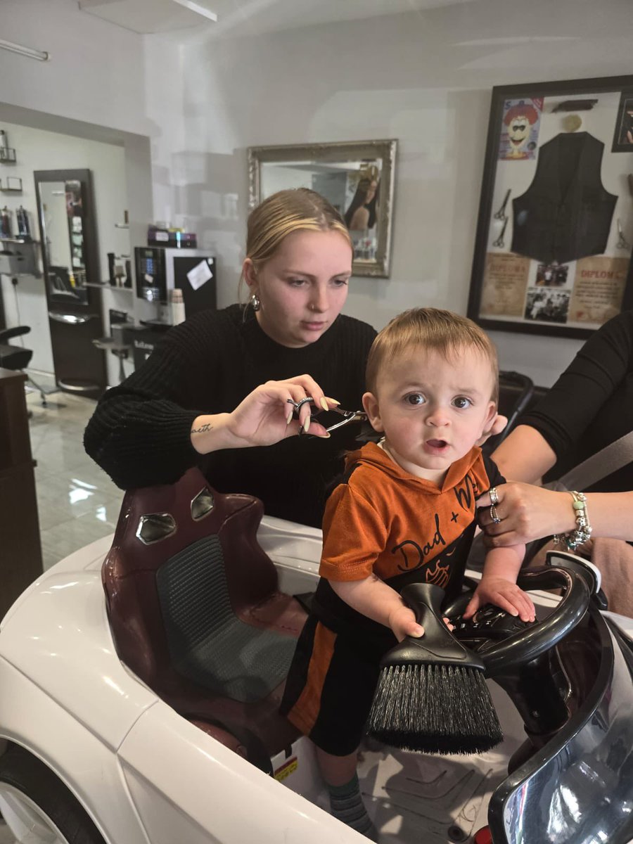 Did you know we do cuts for toddlers and kids too? The little ones even get to enjoy playing in a sports car. What a treat! #cutsforkids #lazaroubrothersbirchgrove