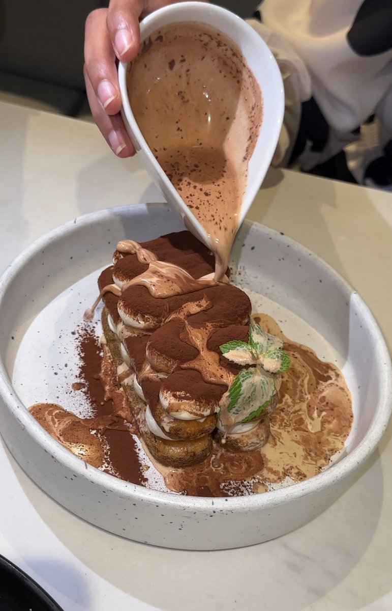 Dah la portion banyak, pastu sedap gila!?? Memang jadi fav cafe i la pasni hahaha tiramisu dia weh sumpahh sedap