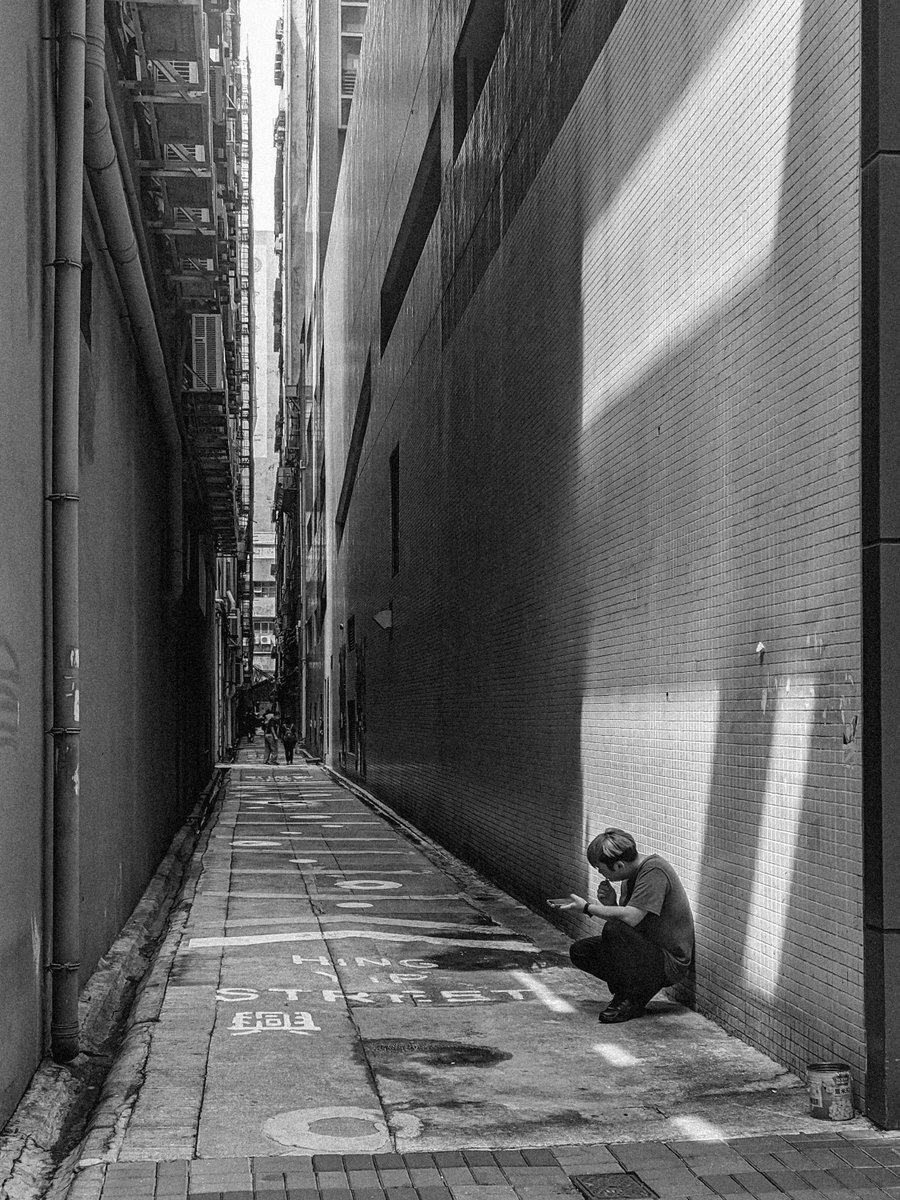 aby_lam's tweet photo. Snapshot 

#kwuntong #觀塘 #streetphotography_bw #asuszenfone #googlecamera #lightroommobile #theclasdicpresets #我真係好撚鍾意香港 https://t.co/7SARwNk8Hk