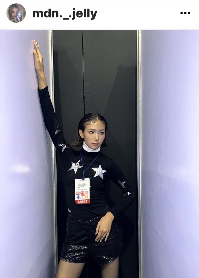 goyangi_BB's tweet photo. เจรินไปเป็นแดนเซอร์คอนเสิร์ต สาวสาวสาว เริ่ดดเว่อออ👏🏼👏🏼👏🏼
Jerin as a back up dancer at สาวสาวสาว(sao sao sao) concert🤩
The group have many hit song and their vocal is da besttt
the flower outfit is for P’Pum cover Jisoo’s flower stage😆🌸
#Jerin #제린 #ประตูใจ #สาวสาวสาว https://t.co/53ltpz4Efm