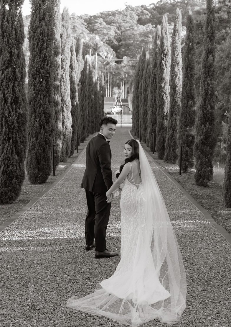 Tarnb66's tweet photo. LIFE is better when we're hand in hand.
https://t.co/tmwOHQDxoa
WEDDING CELEBRANT &amp; MASTER OF CEREMONIES
Gold Coast &amp; beyond
Venue : The Valley Estate
Photographer : Heart and Colour 
#lifeisbetter #handinhand #ido #weddingcelebrant #masterofceremonies #GoldCoast https://t.co/WPLHrVKtwI