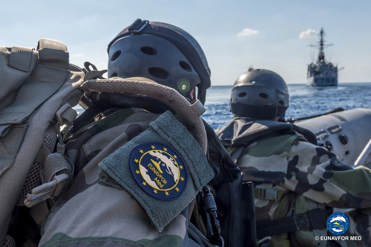 ⚓️Action! #EUNAVFORMED Operation #IRINI 🇪🇺personnel boarding a ship! #Irini4peace #CSDP #EuInAction #EUdefence