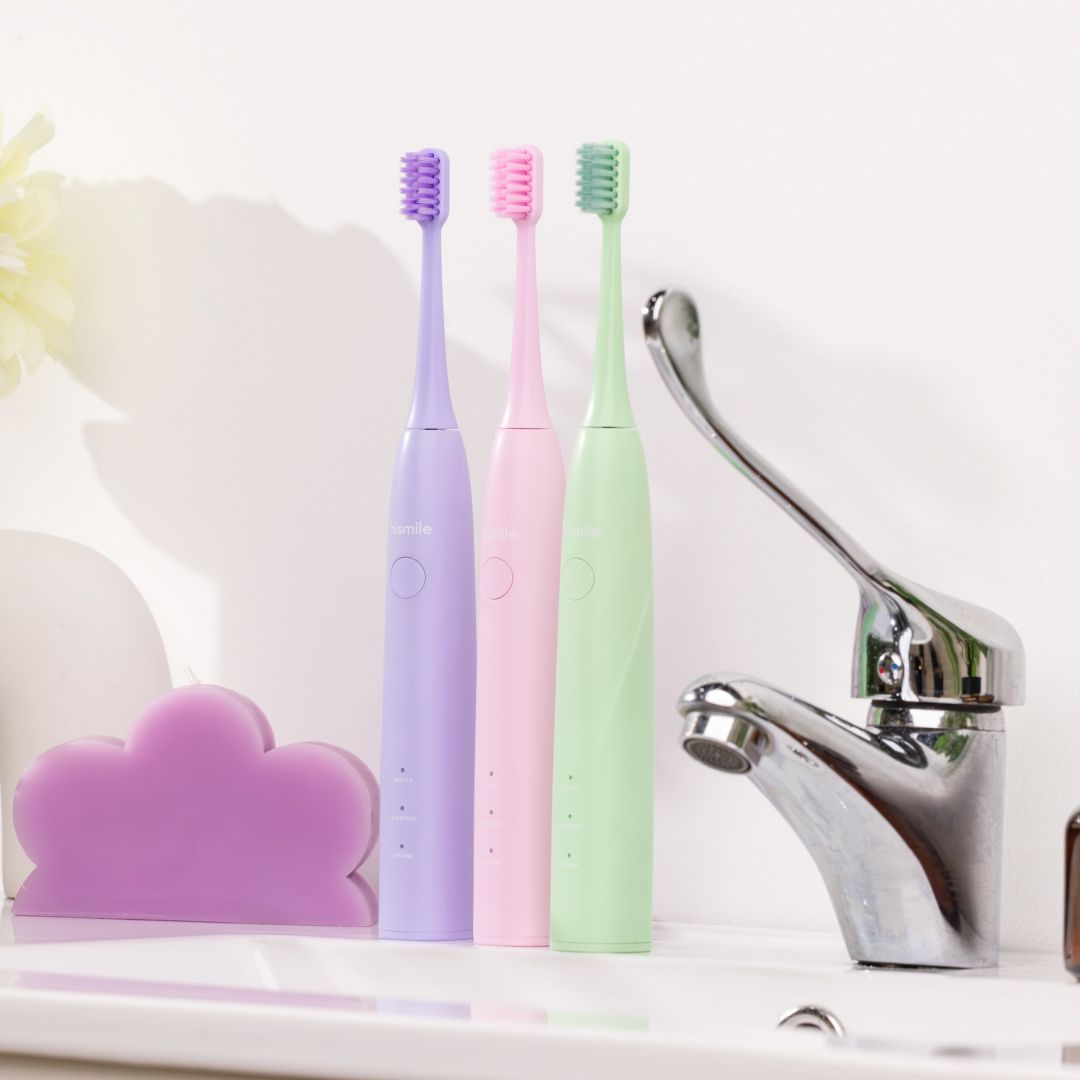 Mix & Match with Hi Smile's Electric Toothbrushes to suit your mood or bathroom 💚💜🩷 With three intelligent cleaning modes for a gentle, intense or everyday clean 🦷 Shop both instore and online: buff.ly/3WKn5Lb