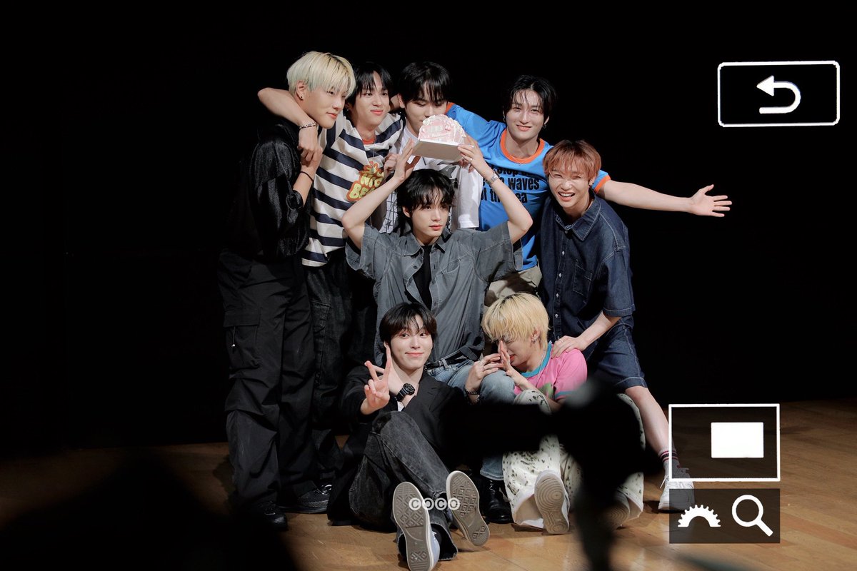 240526 Pre 축하해줘서 고맙습니다🎂🎊

#다크비 #DKB #룬 #LUNE #정성민 #성민 #정룬
<a href="/DKB_BRAVE/">DKB_OFFICIAL</a> <a href="/DKB_japan/">DKB JAPAN OFFICIAL</a>