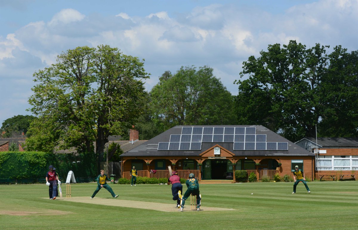 Enjoyable visit yesterday to @AshteadCC. Pretty ground, friendly locals. The hosts (wearing green and yellow) lost by 86 runs, in a Premier Division fixture, to #Surrey Championship rivals @EastMoleseyCC. First defeat for the early leaders! #groundhopping #cricket #MoleValley
