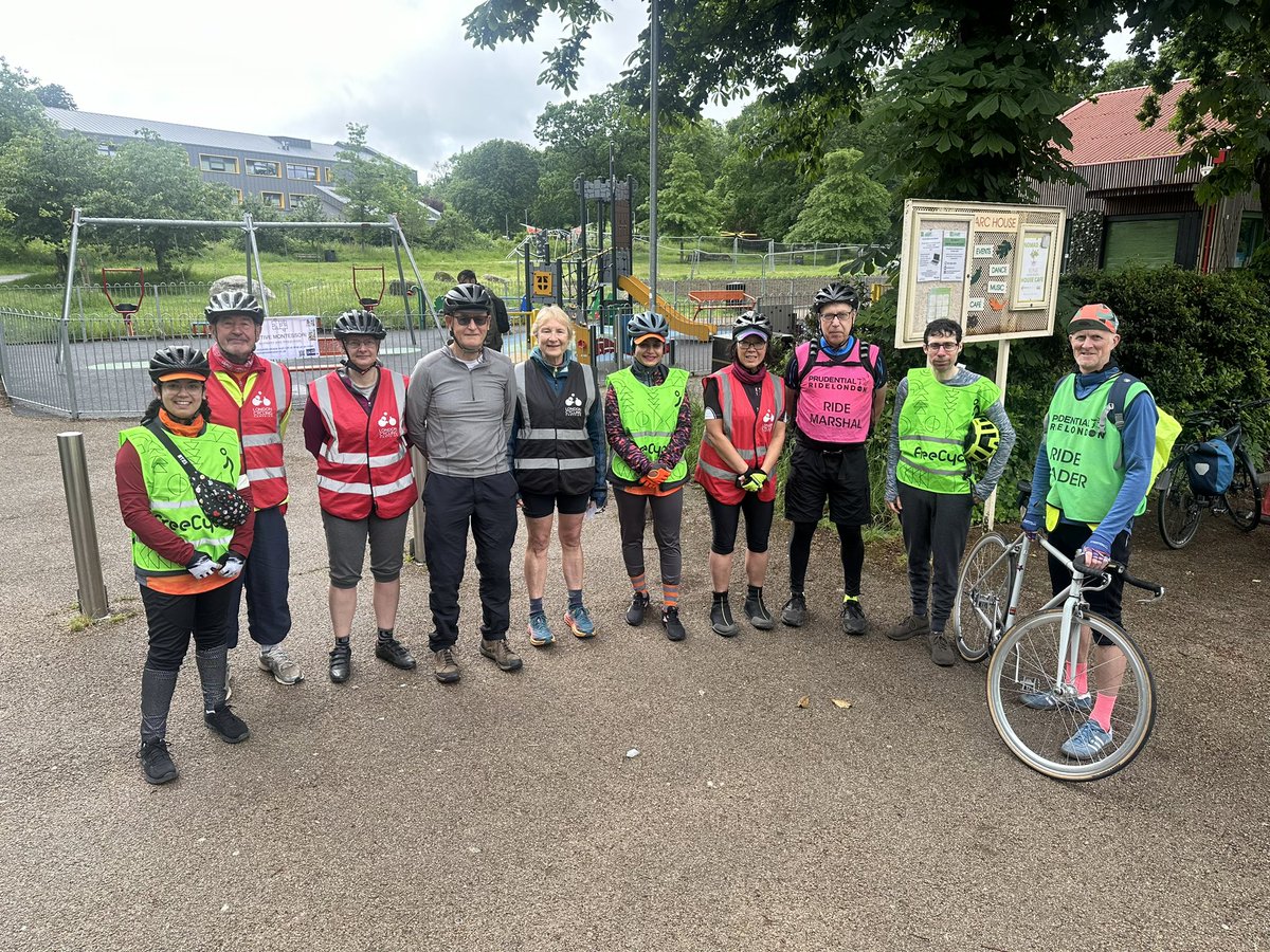 All the Harrow marshals are ready for the feeder ride to <a href="/RideLondon/">Ford RideLondon</a> FreeCycle! 🚴☺️
<a href="/London_Cycling/">London Cycling Campaign</a> <a href="/HarrowCycleHub/">Harrow Cycle Hub</a> <a href="/evolve_cycling/">Evolve - The Cycling Network for Muslim Women</a>