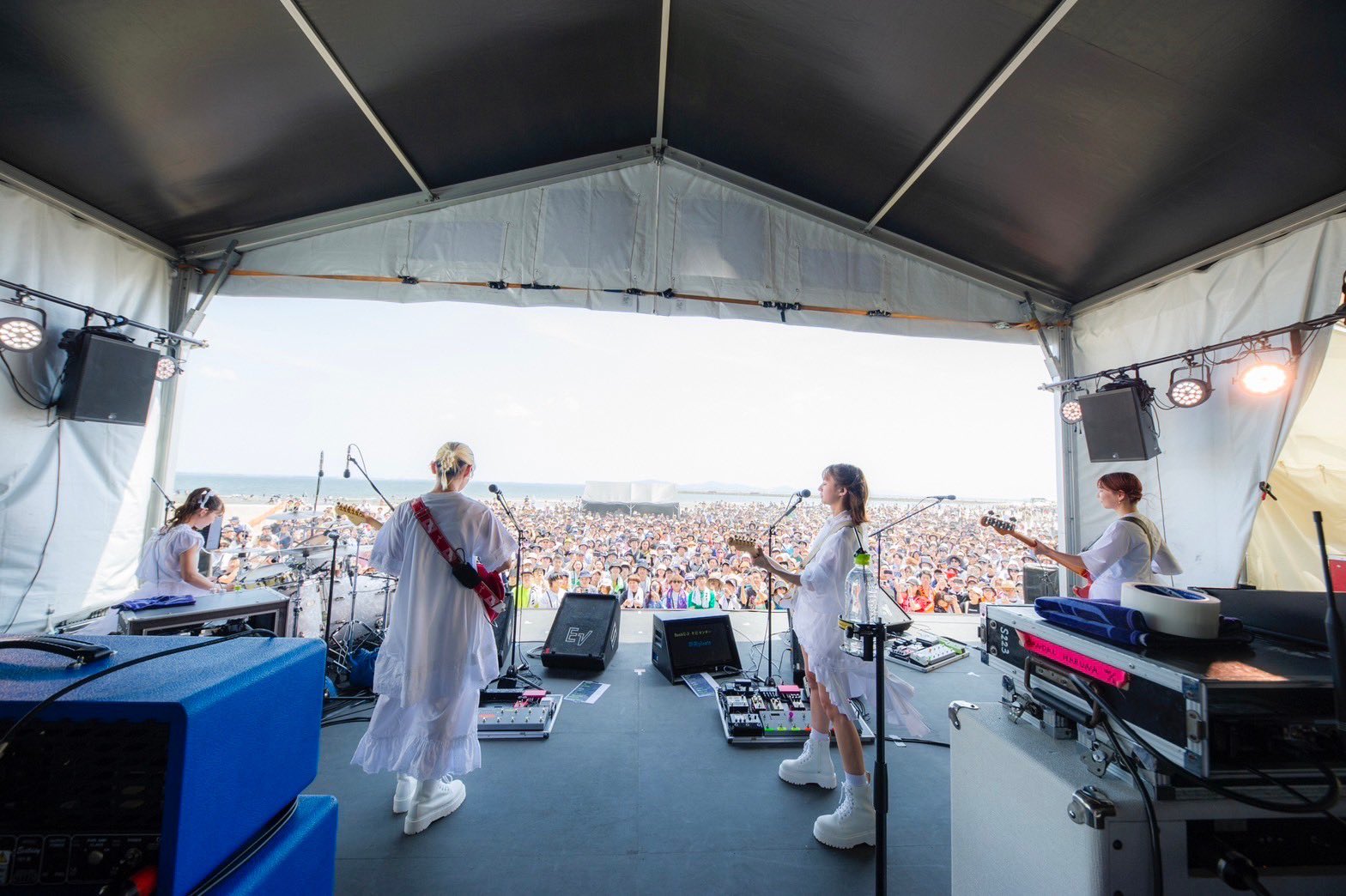 GOfWilraAAAR2bL?format=jpg&name=large