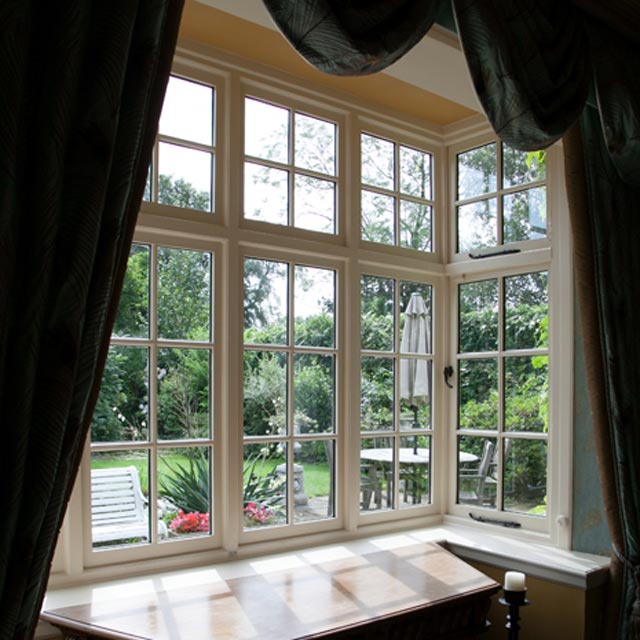 Windowsbespoke's tweet photo. Experience the enchanting world of heritage window restoration and witness the incredible transformation unfold before your eyes! 🪟
💪 #CasementWindowRestoration #SashWindowRestoration #Cheshire https://t.co/nNsDZ9FpbB