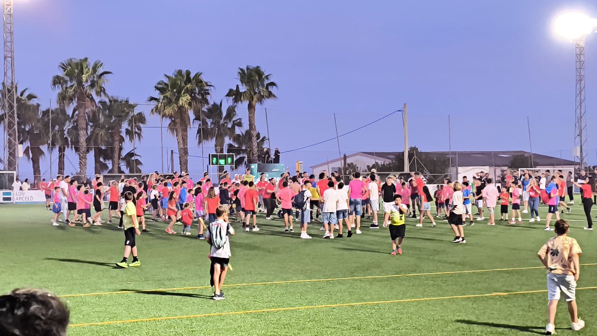 AjFelanitx's tweet image. 🩷💙El CD s&apos;Horta és equip de Preferent després d&apos;assolir l&apos;ascens en el partit de tornada del play off celebrat en el camp de sa Lleona.
🤍🖤 Així mateix, l&apos;equip Benjamí del CD Felanitx es proclamà campió de lliga.
🫶 L&apos;enhorabona!!!
#orgullfelanitxer
