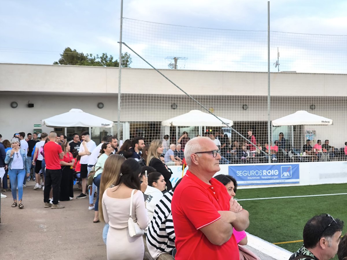 AjFelanitx's tweet image. 🩷💙El CD s&apos;Horta és equip de Preferent després d&apos;assolir l&apos;ascens en el partit de tornada del play off celebrat en el camp de sa Lleona.
🤍🖤 Així mateix, l&apos;equip Benjamí del CD Felanitx es proclamà campió de lliga.
🫶 L&apos;enhorabona!!!
#orgullfelanitxer