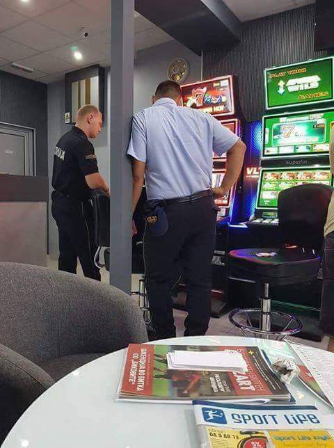 Го бркаат џек потот🤣