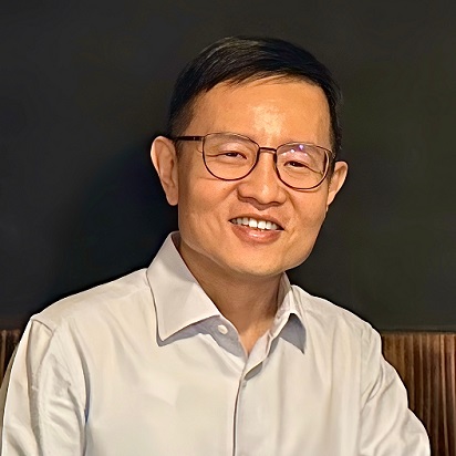 Professor Chwee-Teck Lim FRS is elected a Fellow of the Royal Society. He is a bioengineer, inventor and serial entrepreneur and works at the intersection between engineering and medicine. #RSFellows royalsociety.org/people/chwee-t…