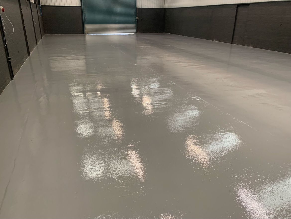 pscworcsltd's tweet photo. Another success story from PSC Flooring! We've completed a 300 sq meter high build epoxy resin coating in Wombourne, West Mids, using the robust KDR Epocoat HB.
Transform your space: https://t.co/um35zva5cw
#PSCFlooring #EpoxyResinFlooring #CarBodywork #IndustrialFlooring https://t.co/8j3VlDhDZ7