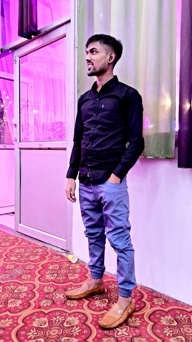 ArmyloverJatin's tweet image. मन में हमेशा जीत की आस होनी चाहिए।
नसीब बदले या न बदले,वक़्त जरूर बदलता है।। #JaiHind #jatin_jaihind #postingchallenge #viralchallenge #PostViral  🙏🙏