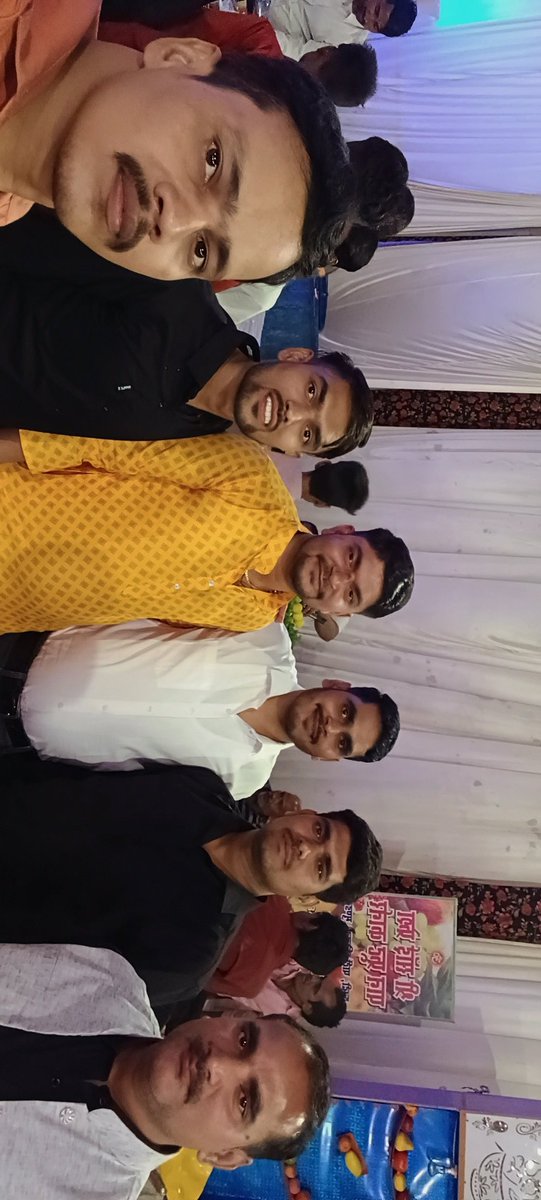 ArmyloverJatin's tweet image. मन में हमेशा जीत की आस होनी चाहिए।
नसीब बदले या न बदले,वक़्त जरूर बदलता है।। #JaiHind #jatin_jaihind #postingchallenge #viralchallenge #PostViral  🙏🙏