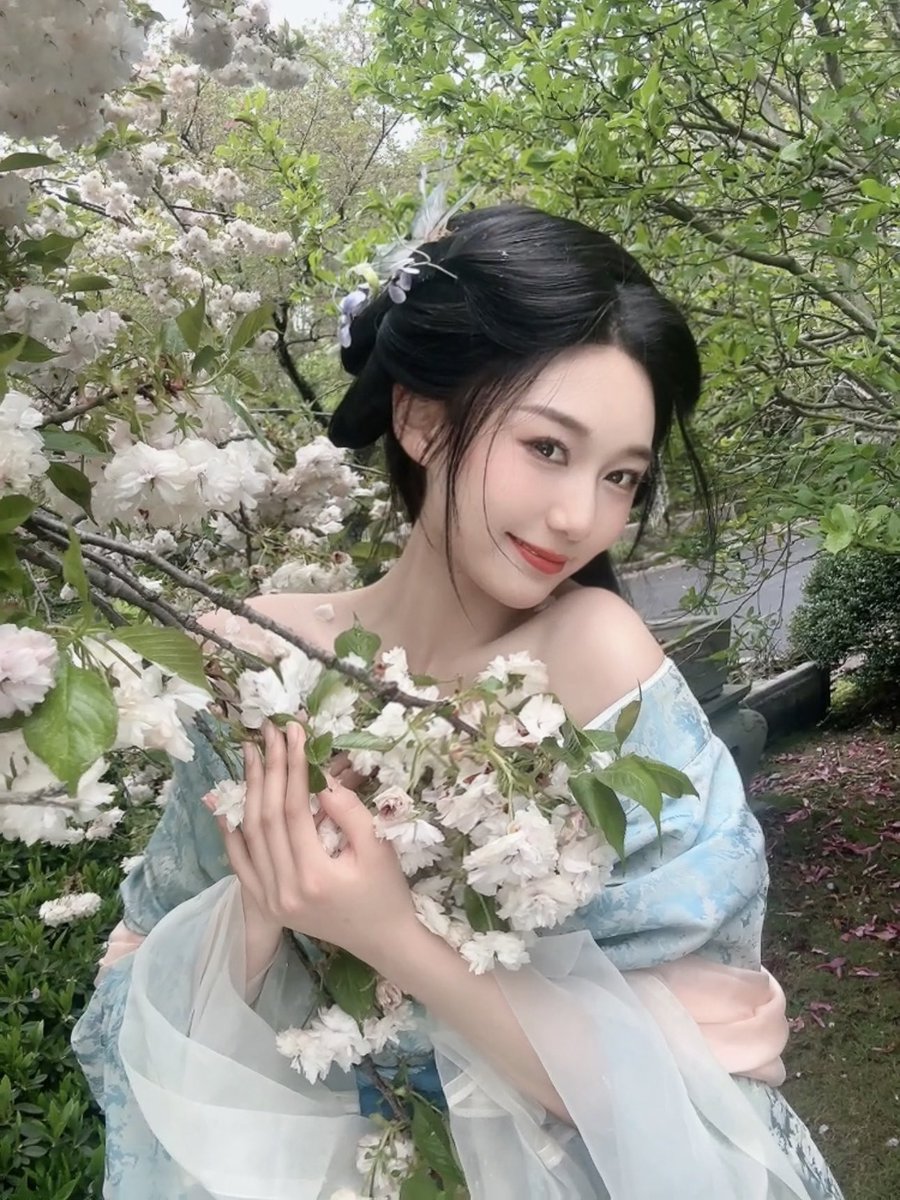 Web3_Ellie's tweet photo. 好久不见啦🌸 https://t.co/ZqCW4AmR3p