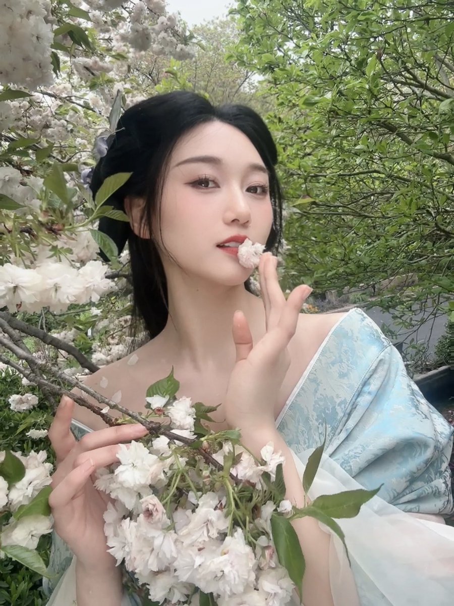 Web3_Ellie's tweet photo. 好久不见啦🌸 https://t.co/ZqCW4AmR3p
