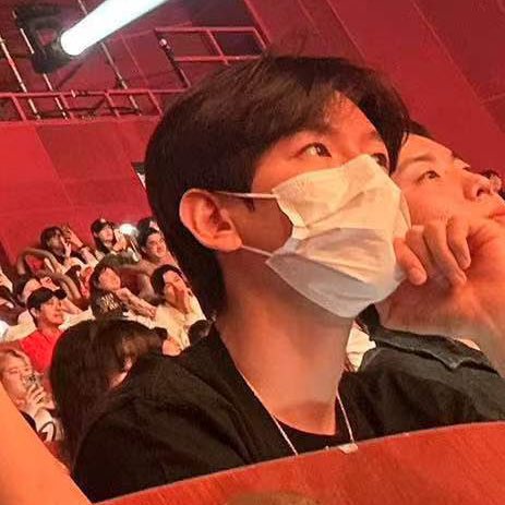 CHANBAEK SIDE PROFILE 🤩