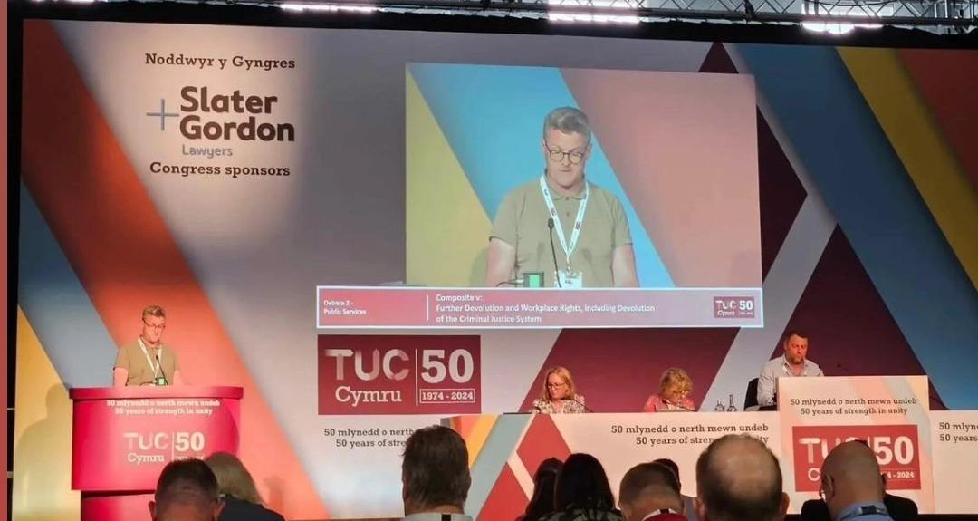 Gethin Jones tweet media