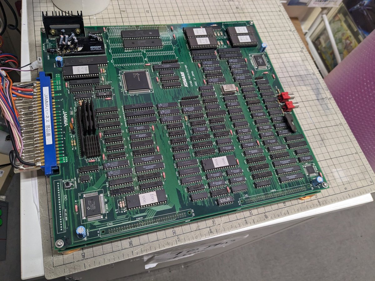 KONAMI PWB 352011A アーケード基盤 コナミ ※未確認品 ＊ジャンク品