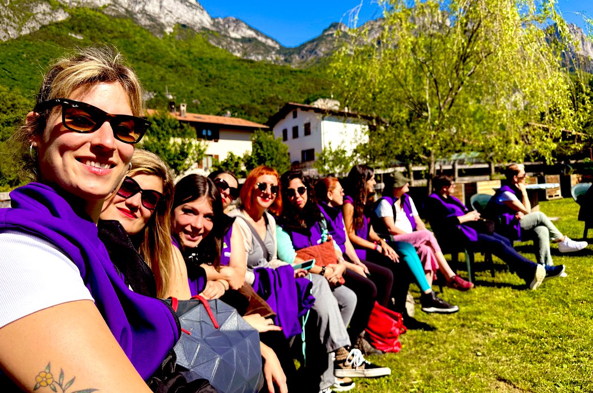 AnaCuevasIraola's tweet photo. ☕️ Las #MujeresRurales lideradas por presidenta @fademur, Teresa López y ViceSª UPA, @Mcortias llegan a Trento (Italia). 

‘MasoCanovaFarm’, especializada en agricultura social. 📸 Una granja educativa en Vallelaghui.

♀La 𝐯𝐨𝐳 de los pueblos 🇪🇺 #FADEtourEuropa #PlanAllenRural https://t.co/iVxqWJ3rPz