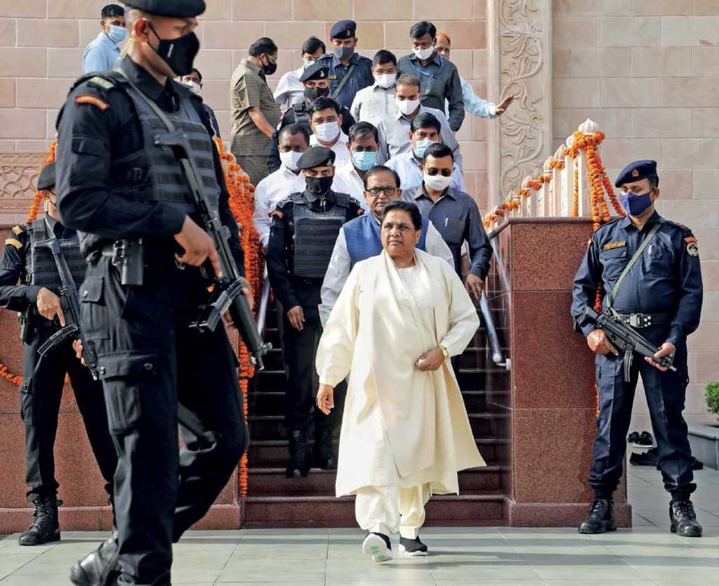 _vz_vijay's tweet photo. हरदोई में बसपा पोलिंग एजेंट की हत्या के मामले में DM, SSP, SDM, CO, थानाध्यक्ष समेत 50 से ज्यादा पुलिस कर्मियों पर  SC ACT में मुकदमा दर्ज।
 इस मामले को आदरणीय बहन @Mayawati जी ने सीधा संज्ञान लिया था https://t.co/duDIDmqoqD