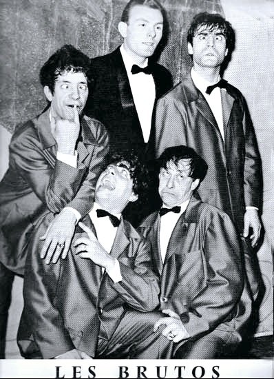 era il 'bello' dei Brutos il gruppo comico musicale applaudito in tutto il mondo negli anni 60 e 70 La sua classe faceva da contraltare alle smorfie di Aldo Maccione, Gerry Bruno, Dino e Gianni preso a schiaffi addio Nat Pioppi per te l'ultimo applauso👇 youtu.be/7bdP5H6d8Kk?si…