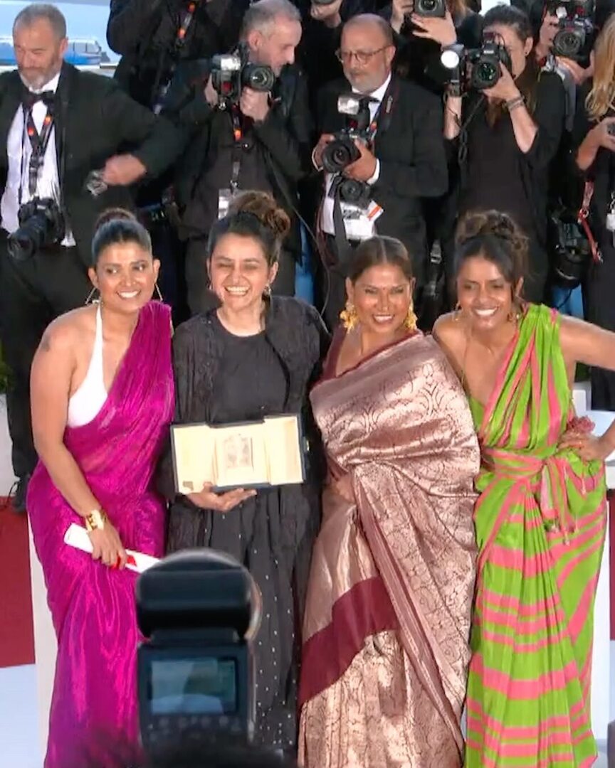 Last photocall ! ❤️ ALL WE IMAGINE AS LIGHT by Payal Kapadia won Cannes Film Festival’s GRAND PRIX.🤍

@festivaldecannes @kantari_kanmani @divya_prabha__ <a href="/chhaya/">chhaya</a>.kadam.75 <a href="/hridhuharoon/">Hridhu Haroon</a> @azeesnedumangad @petitchaos_
<a href="/thomas/">Thomas Marban</a>.hakim @_juliengraff @chalkandch… instagr.am/reel/C7bM53ftF…