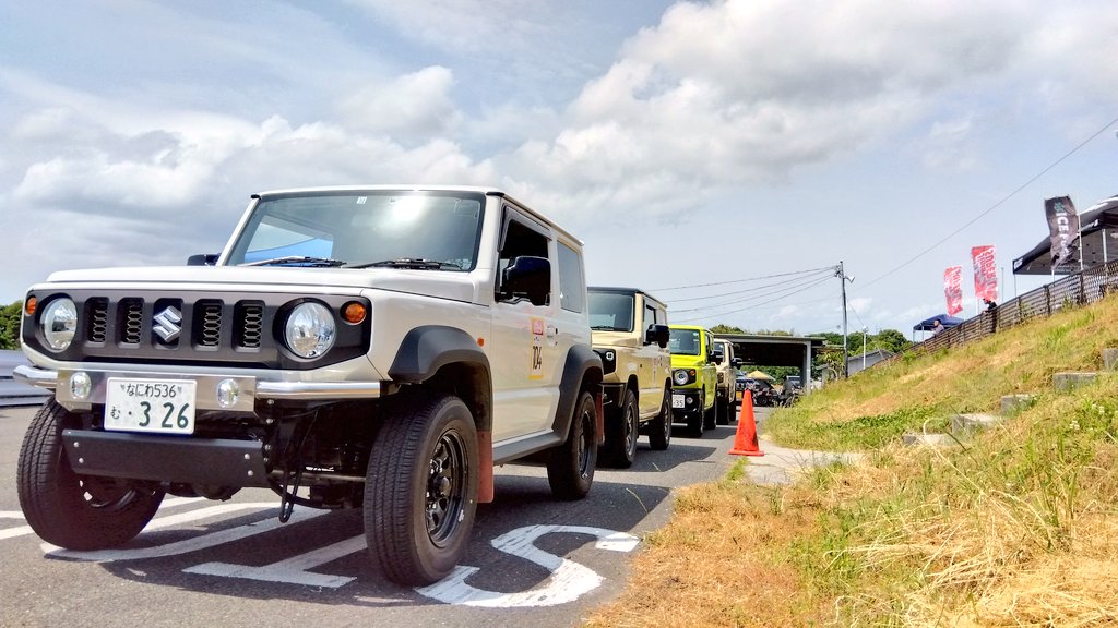 brightred_blue's tweet photo. 美浜サーキットを走ってきました🤤
ON/OFF両方楽しめる足回りはやはり純正か🤔 https://t.co/5mtuE0hddp