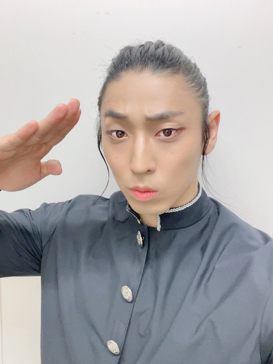 flms1018's tweet photo. 🌟終演報告🌟

少し遅くなりましたが、
副座長の誠仁が出演しておりました
イマーシヴSTAGE
【あやかし恋廻り】〜暁の章〜 煌牙編
終演致しました❣️

皆様に本当に沢山応援を頂き
ありがとうございました🙇🙇

これからも劇団共々、
宜しくお願い致します🌟✨

#舞台あや恋　
#ふぁにろもん　
#誠仁 https://t.co/RZfLM8ZvwG