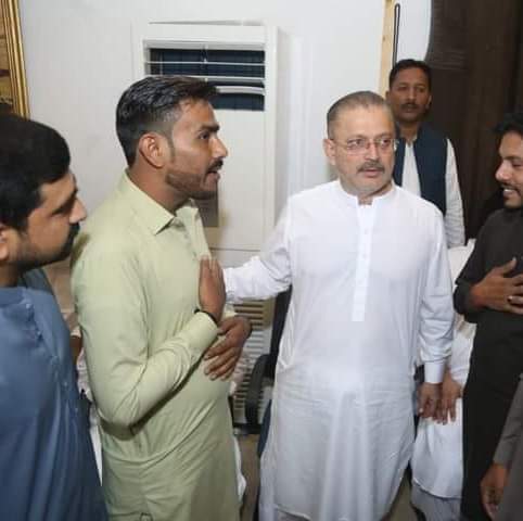 تعلقي ٻھراڙيءَ حيدرآباد ڪھڙو ڏوھ ڪيو آھي جو گزريل سال کان ڌوڪو ڏنو ٿو وڃي نوجوانن کي؟؟؟
#ApproveSNEPST_TalukaRuralHyderabadPS61
<a href="/sharjeelinam/">Sharjeel Inam Memon</a> <a href="/BBhuttoZardari/">Bilawal Bhutto Zardari</a> <a href="/MediaCellPPP/">PPP</a> <a href="/MinisterEduGos/">Minister Education & Literacy Government of Sindh</a> <a href="/SELD_Sindh/">Reform Support Unit, SELD Sindh</a> @excisesindh