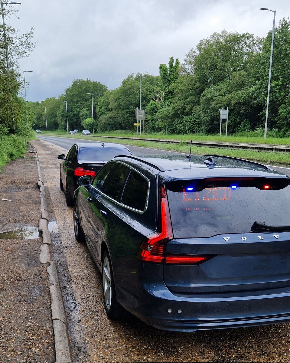 RP13 - St Albans This driver was stopped on the A414 for using his mobile phone. Turns out he wasn't insured either. He was only coming down to watch the football! Long walk to Wembley now after the car was seized and driver reported #EFLPlayOffs 410502 412628