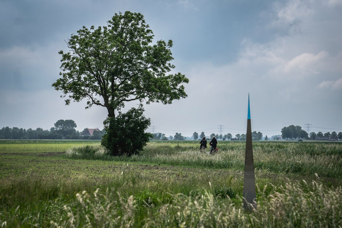 🤩𝐃𝐚𝐠 𝟐: 𝐞𝐞𝐧 𝐝𝐚𝐠 𝐯𝐨𝐥 𝐨𝐧𝐭𝐝𝐞𝐤𝐤𝐢𝐧𝐠𝐞𝐧!🤩
In het Groninger landschap wordt er volop genoten van live muziek, theater, dans, kunst en verhalen!

🌈 Wat was jouw ontdekking van de dag?

💭 Deel het @terugnaarhetbegin!

📷Reyer Boxem (1-3) / Siese Veenstra (4)