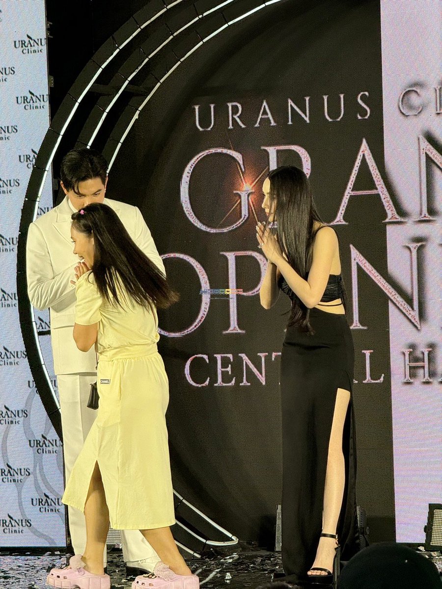 mookdastation's tweet photo. ช่วงแจกของรางวัล
#ยูเรนัสหาดใหญ่มีมุกดา
MOOKDA X URANUS HATYAI
#มุกดานรินทร์รักษ์ #เข้มหัสวีร์ https://t.co/KbLQyVBMUi