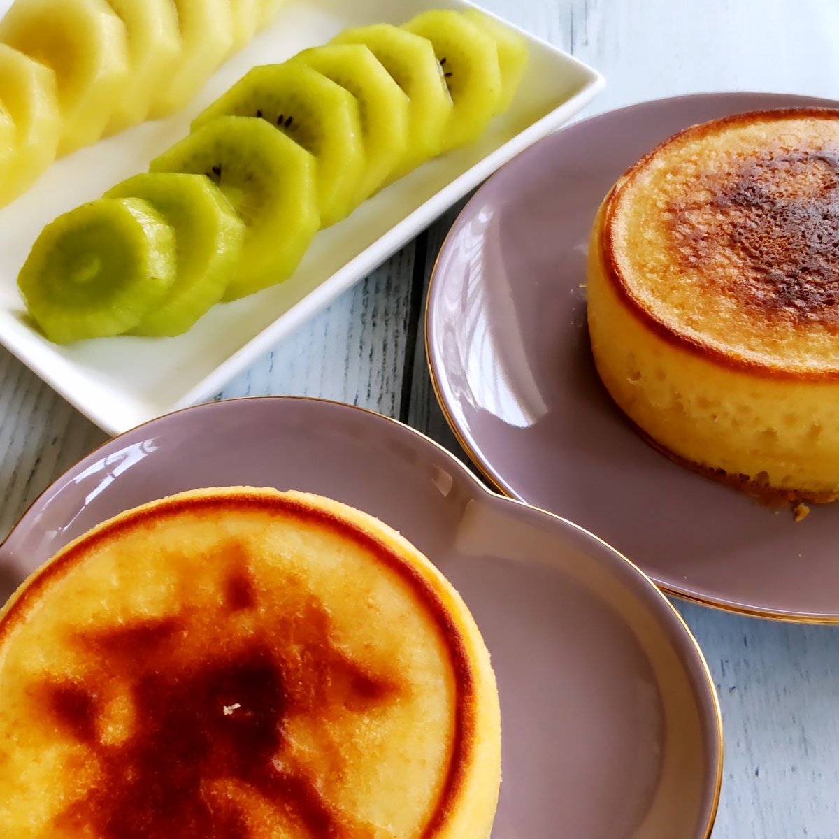 xxx_quartz's tweet photo. #米粉のパンケーキ
#パンケーキ #ホットケーキ
#厚焼きホットケーキ #厚焼きパンケーキ

#米粉
#アーモンド効果 #3種のナッツ
#はちみつ
#グルテンフリー
#ゴールドキウイ #グリーンキウイ？
#セリア #Seria
#ふんわり厚焼きホットケーキ型
#フランフラン
#cooking
#pastrymaking
@francfranc_official https://t.co/zghsPJepq7