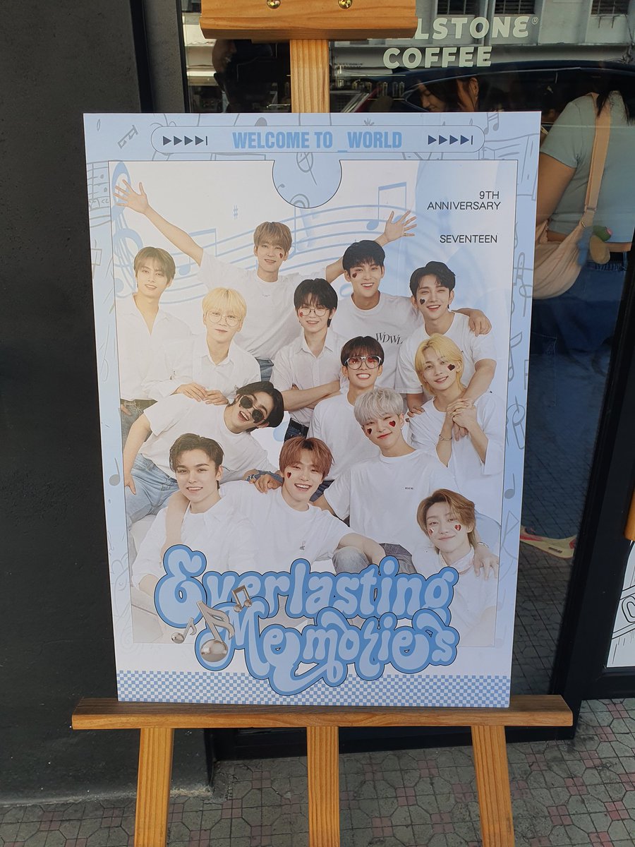 Mei12117's tweet photo. Thank you @everlas_mories for the event ❤ Although I can't stay for long but still love the amazing decorations. Sad that I can't stay till the end 🥲
#EverlastingMemorieswithSVT
#HAPPY_SVT_DAY
#SVT_9th_Anniversary
#9Years_with_CARAT https://t.co/zY2InOuwI6